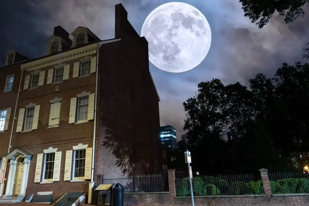 The Bishop White House underneath the moon