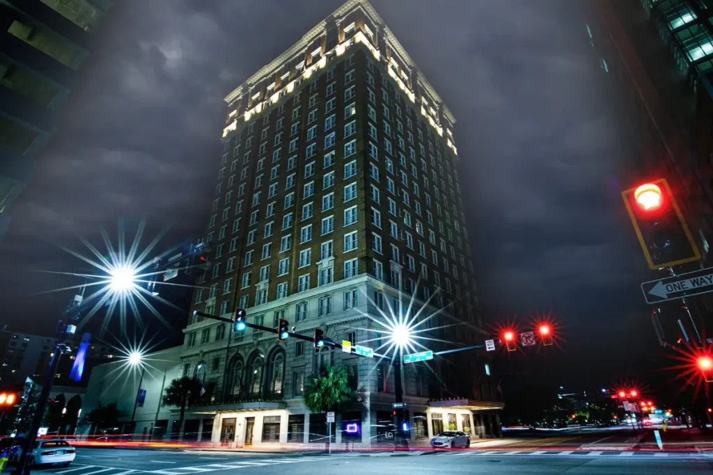 A tall building in Tampa